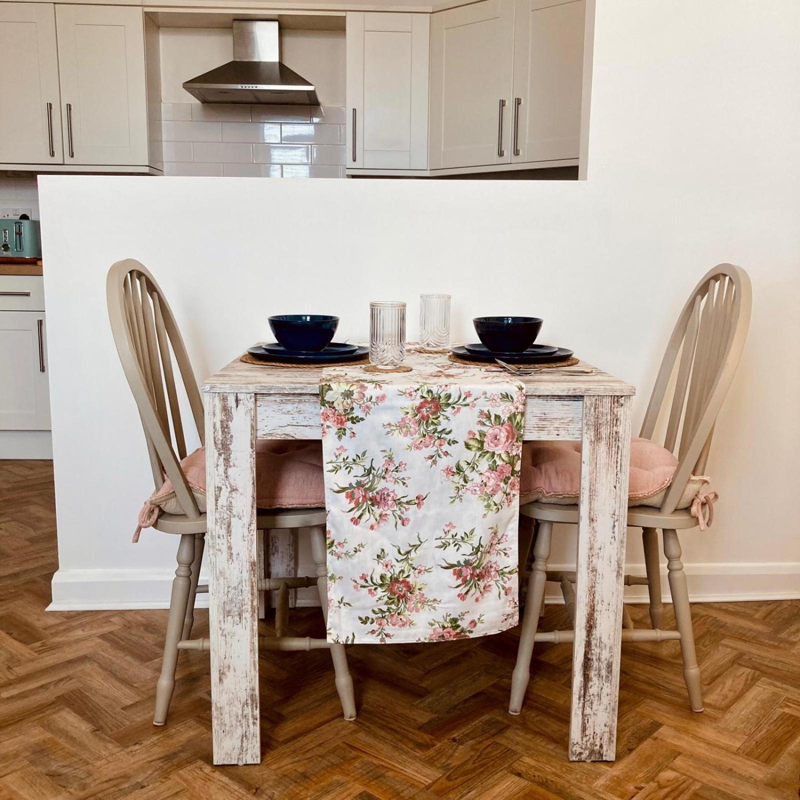 Appartement Spacious In With Parking *
